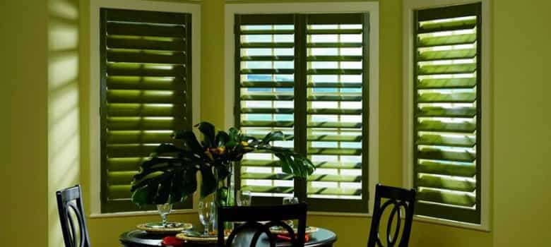 How to choose the right plantation shutters colour